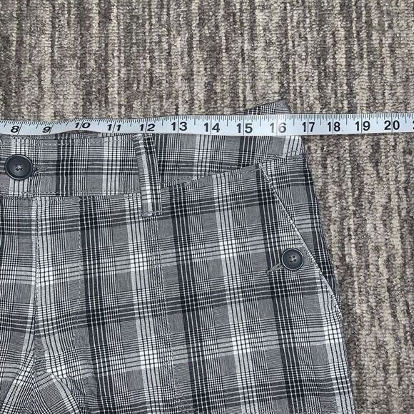 Ana Womens Size 6 Short Shorts Black White Plaid Front & Back Pockets‎ Stretch - Picture 4 of 7